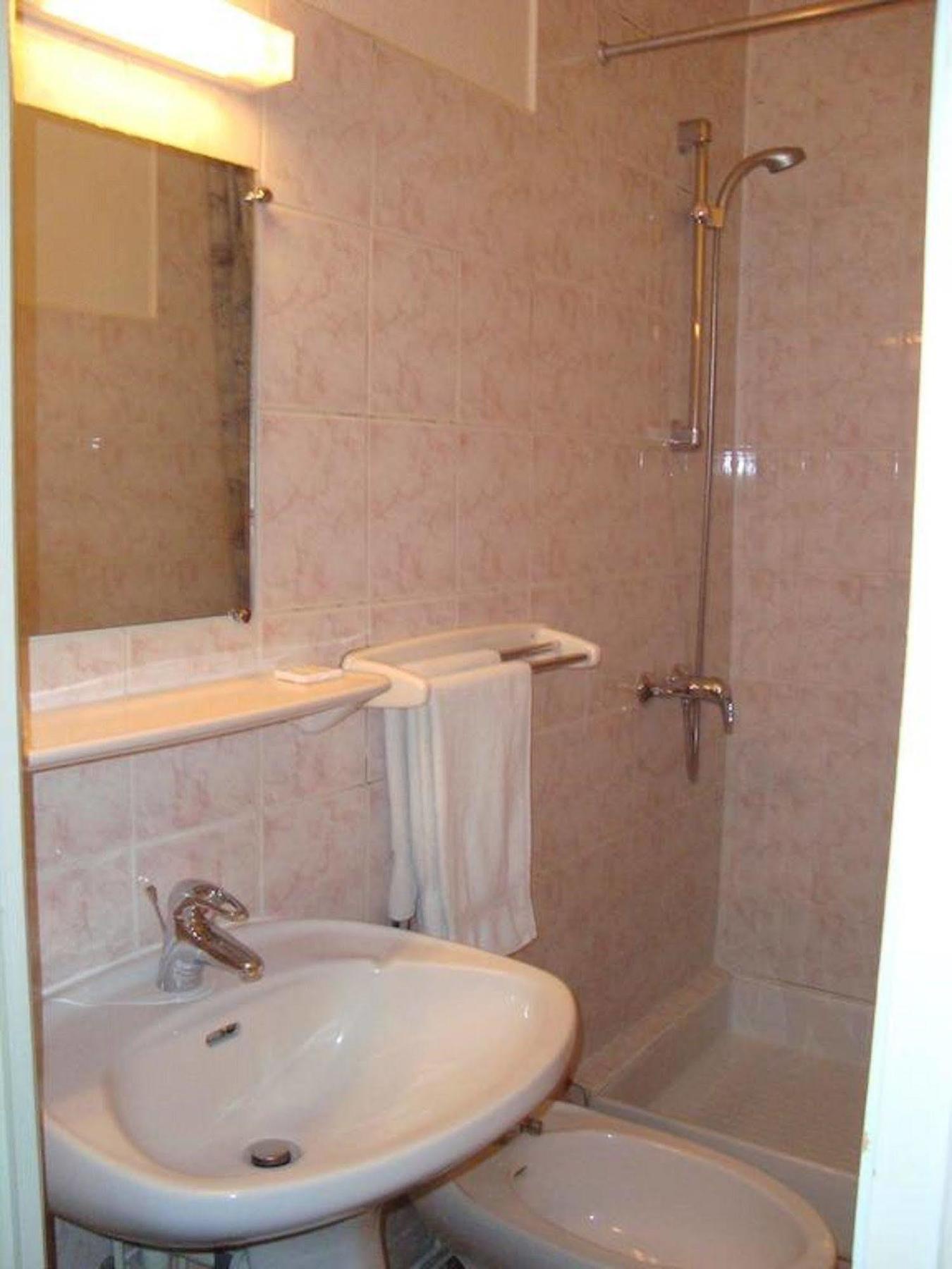 Hotel Liberty Paris Dış mekan fotoğraf
